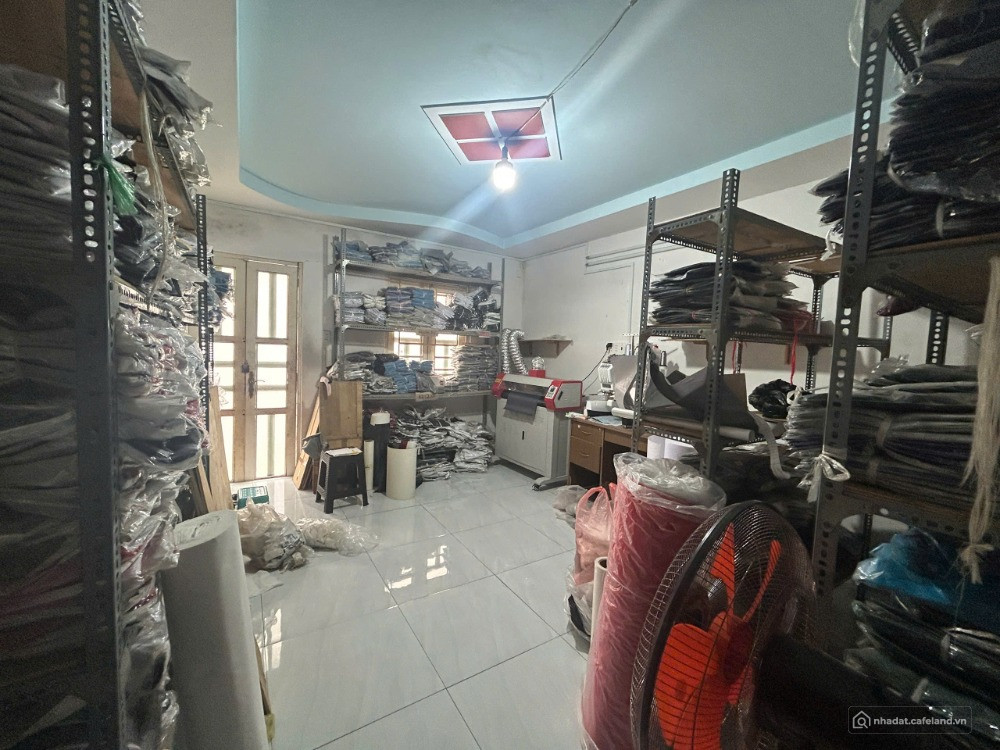 Hông Bàn Quận 6-51m2 - hai tầng không QH giá chỉ nhỉnh 5 tỷ.