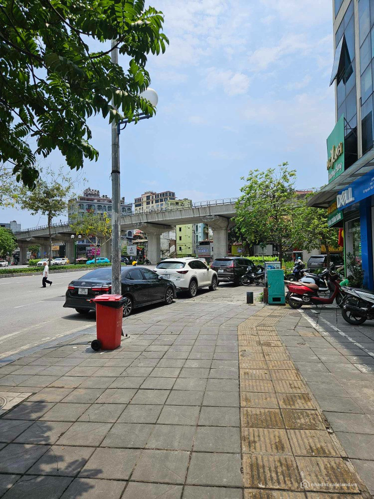 Chính chủ cho thuê nhà làm VP mặt phố Nguyễn Văn Huyên - Cầu Giấy - Hà Nội