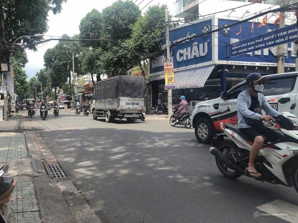 Bán nhà 4l đi bộ tới CV Làng Hoa hẻm 347 Lê Văn Thọ ngang 4.5m 81m2 sổ A4 9.2 tỷ