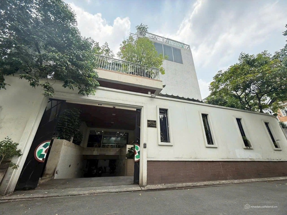 Bán biệt thự góc 2MT Cách Mạng Tháng Tám, Q Tân Bình, DT 18 x 24m, KC Hầm 4 Tầng