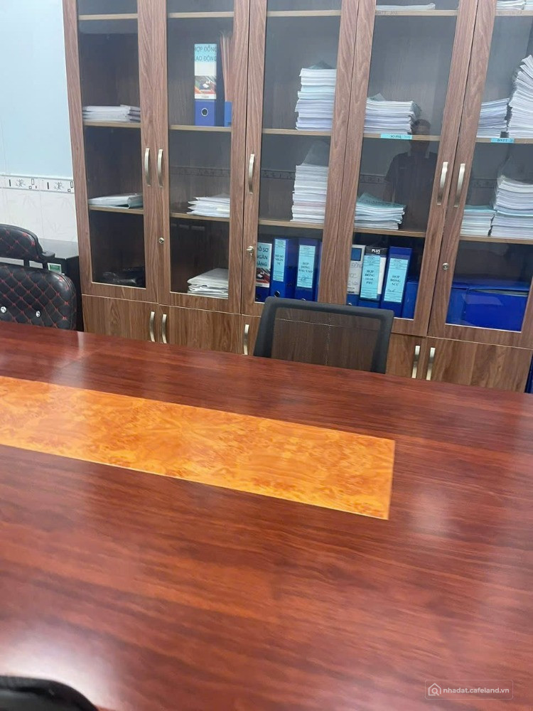 Bán nhà Quận 7 142 Nguyễn Thị Thập , dt 4x20m,1 lầu.