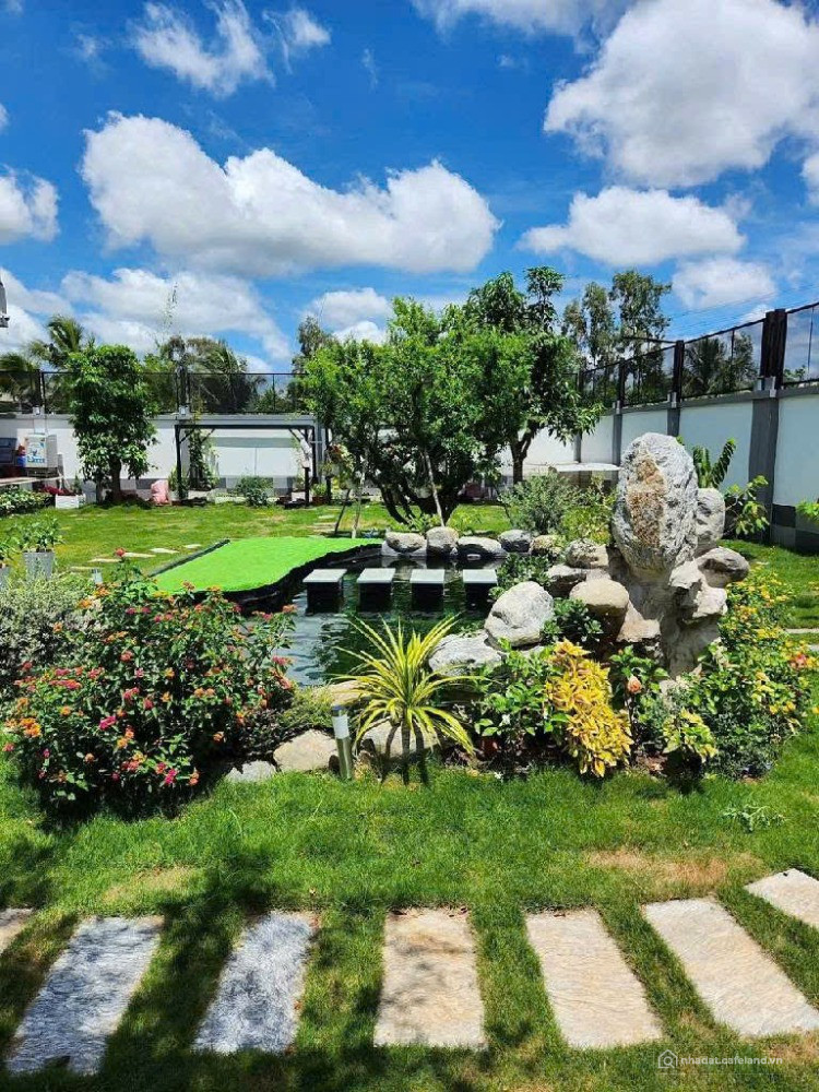 Bán gấp, biệt thự cao cấp 1200m2 ,sân vườn ,hồ bơi, ,An Hạ ,Bình Chánh cũ