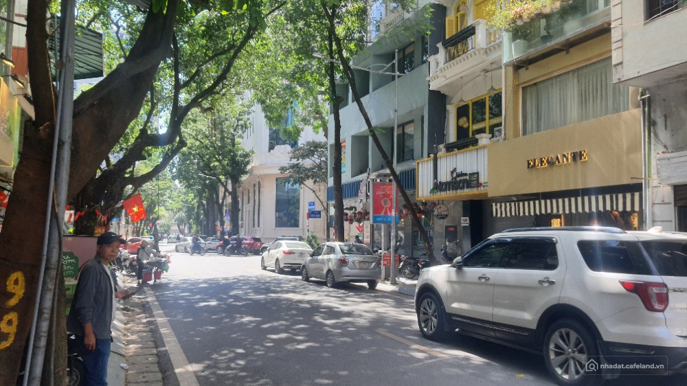 NHÀ MẶT PHỐ TRIỆU VIỆT VƯƠNG – DIỆN TÍCH 30M² – 7 TẦNG THANG MÁY