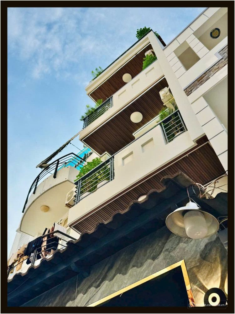 Nhà phố xinh rẻ 1 trệt 4 lầu Thích Quảng Đức Phú Nhuận TP.HCM