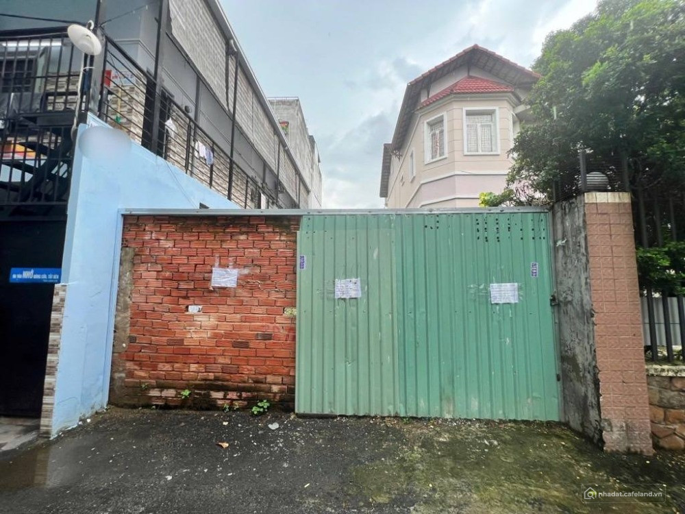 LÔ ĐẤT CỰC NGON NGAY GIGAMALL - 5 X 23m ( Nở hậu 7m) - PHÙ HỢP XÂY CHDV, Ở