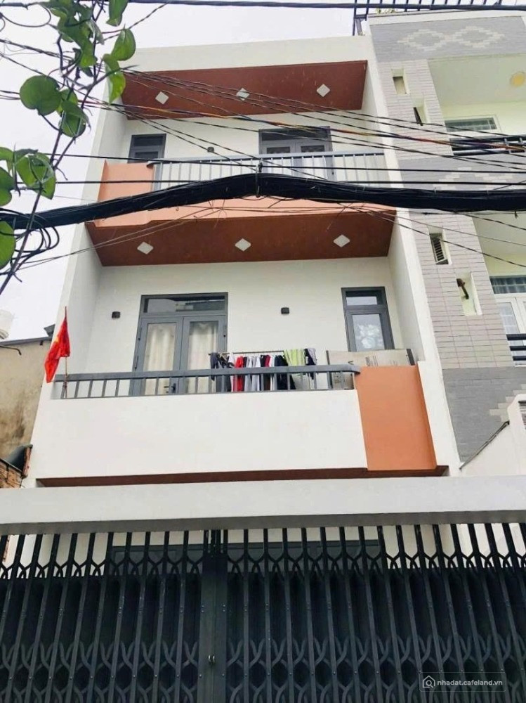 Hxh 5m Nguyễn Sơn, 51m2, 3 tầng 4PN mới đẹp, chỉ 7.3 tỷ, xách vali vào ở ngay!