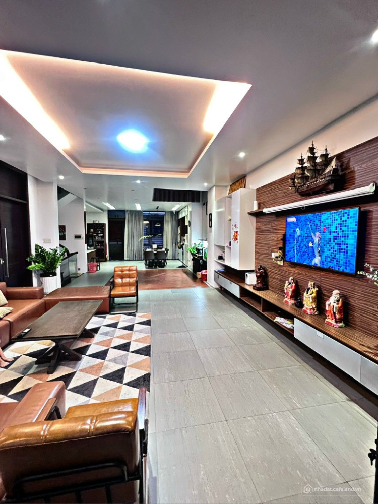 KHU BIỆT THỰ BÊN SÔNG SÀI GÒN - 5 TẦNG ( 8 X 20M ) - CÔNG VIÊN TRƯỚC NHÀ