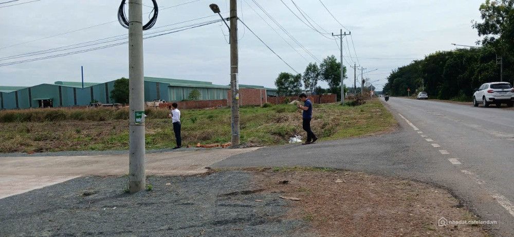 Sỉ 15 lô đất nền mặt tiền ĐT 756, sát Cty, chợ, trường học (có bán lẻ) 390tr