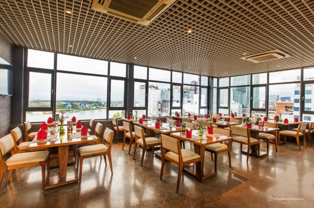 BÁN KHÁCH SẠN 74 PHÒNG- MT LÊ THÁNH TÔN- CÓ DÒNG TIỀN 18 TỶ/NĂM- GIÁ: 150 TỶ