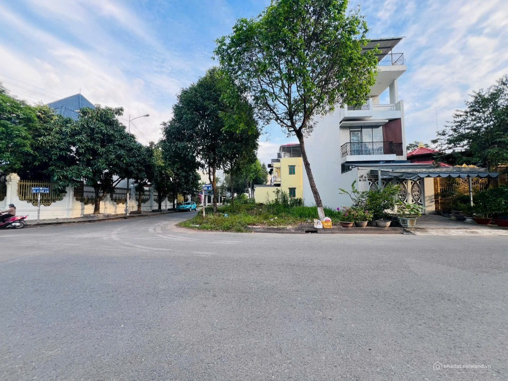 Bán nền gốc 2 mặt tiền đường số 4 và số 16 khu Hồng Phát An Khánh Ninh Kiều Cần