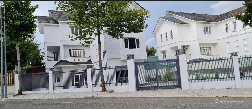 Biệt thự cao cấp sinh thái , view hồ, view sông,  Western Land hơn 6 tỏi