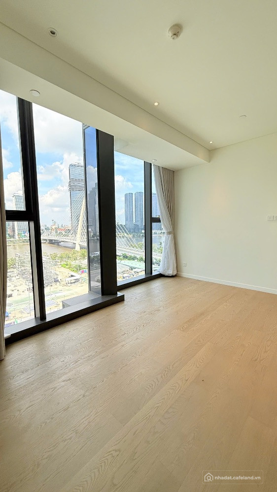 Bán căn hộ 3PN có thang máy riêng 137m2 The Opera Thủ Thiêm