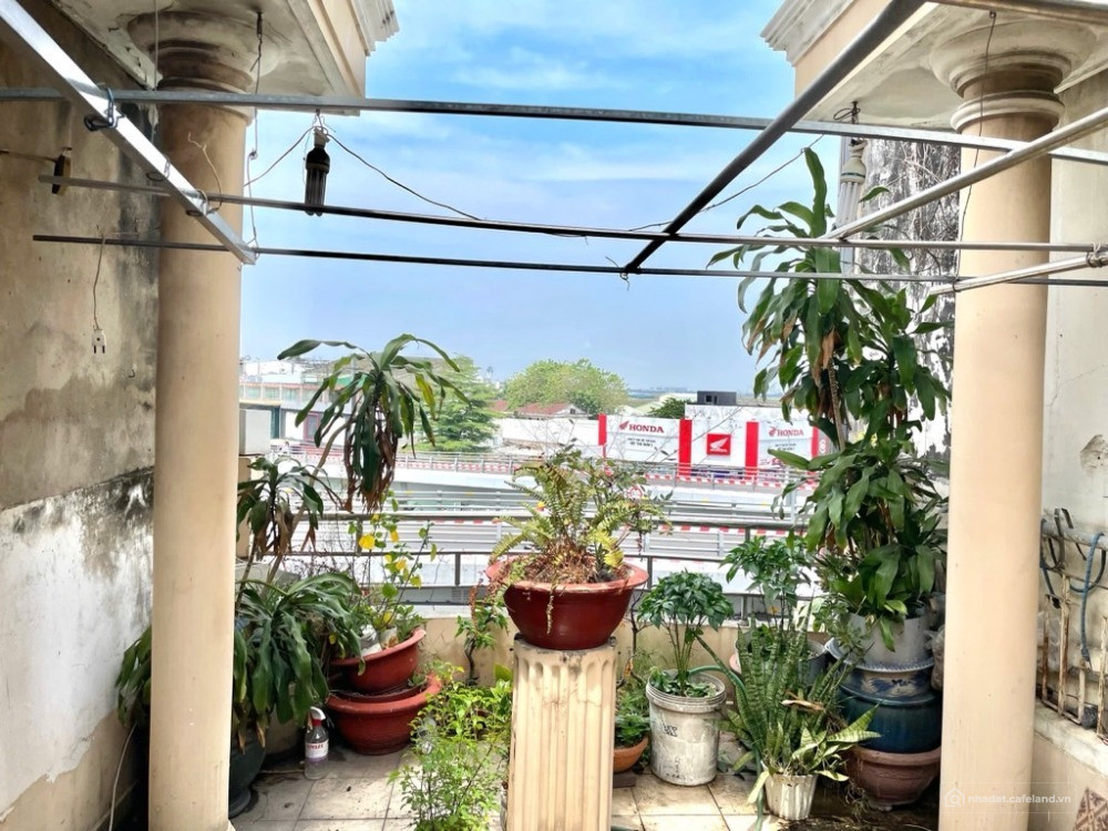 Bán nhà mặt tiền Nguyễn Văn Nghi P.17 Gò Vấp ngang 4m dài 23m SHCN 88,9m2 4 tầng