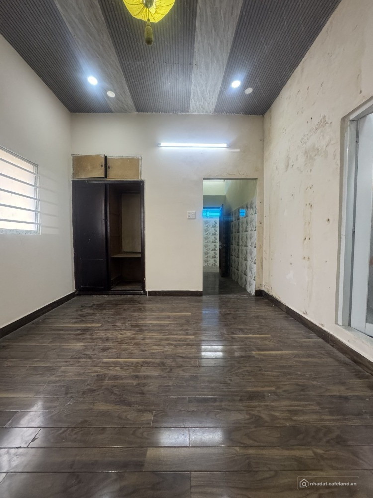 Chung cư Quận 6-ngay TT chợ lớn 85m2- 3PN giá chỉ 2 tỷ....