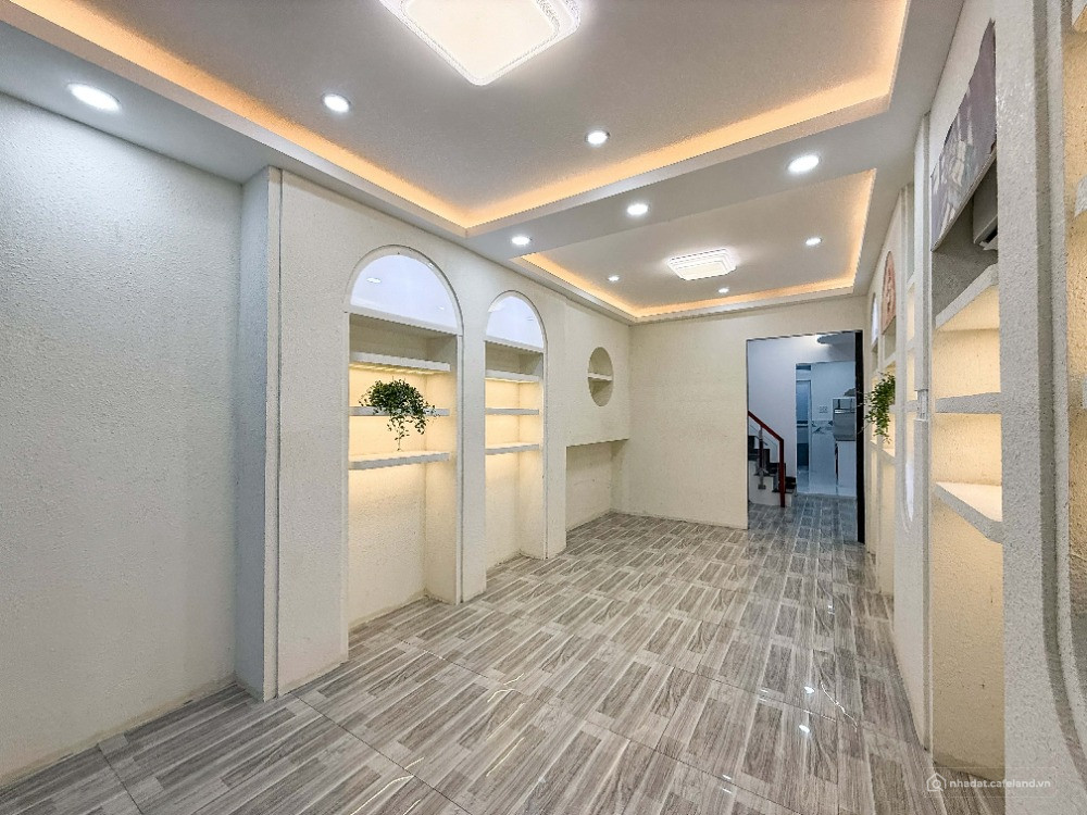 GIÁ CỰC THƠM - NHÀ MẶT TIỀN PHÚ NHUẬN - GIÁ CHỈ HƠN 9 TỎI