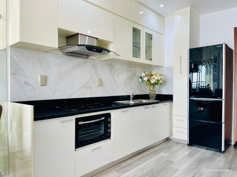 Cần bán căn hộ 2 Phòng ngủ tại SHP PLAZA , Full nội thất , view đẹp