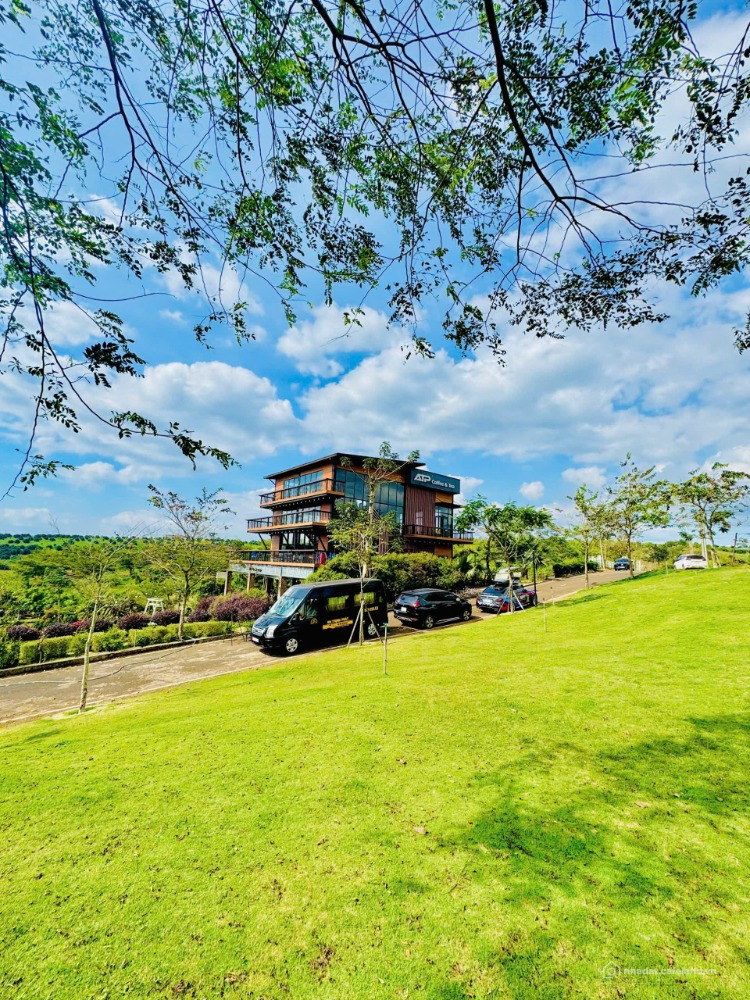 Đến Làng Omm để trái tim được nghỉ, vừa có tài sản.