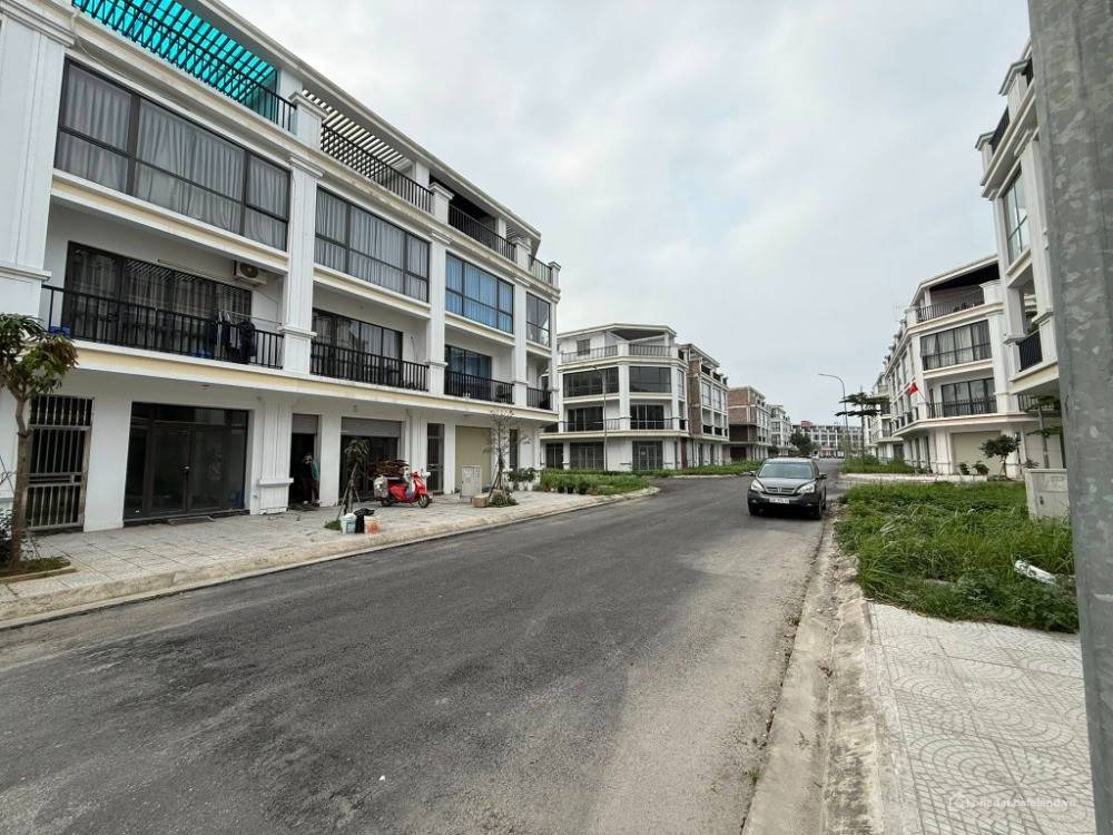 Quỹ căn nhà phố thương mại 4 tầng tại VSIP, giá 3 tỷ x