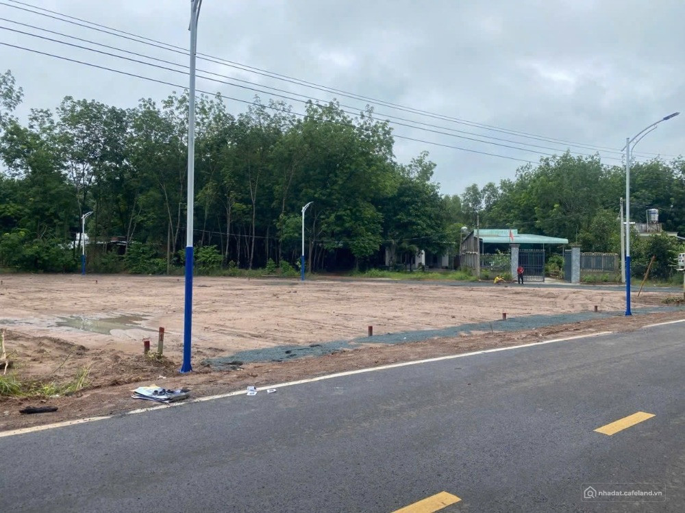 cần ra lô gần trường tiểu học Minh Thắng