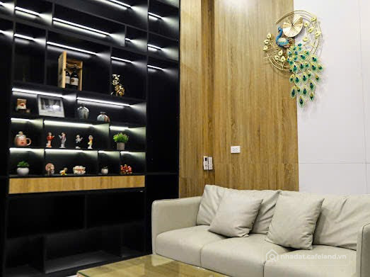 Cho thuê nguyên căn hoàn thiện 5 tầng full đồ gần trường Vinschool