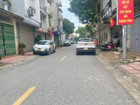 Bán đất mặt phố Nguyễn Văn Hưởng Giang Biên, 2 mặt thoáng trước sau, 112m2 mặt t