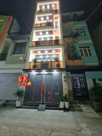 BÁN NHÀ MỚI ĐẸP BÌNH SÁT SÂN BAY 6 TẦNG, THANG MÁY TẶNG NỘI THẤT. GIÁ PHẢI CHĂNG