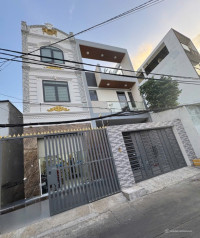 HẺM XE HƠI,1 SẸC ,MÃ LÒ,GIÁP KHU TÊN LỬA (4m x 20m x 4 TẦNG) 7,2 TỶ TL