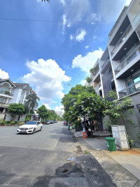 Bán nhà mặt tiền Bùi Tá Hán, có hầm, sẵn HĐ cho thuê giá cao, sổ hồng hoàn công