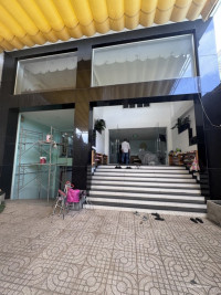 Bán nhà mặt tiền đường 42 Lê Văn Thịnh, ngang 9m, có hầm, thang máy, nhà mới đẹp