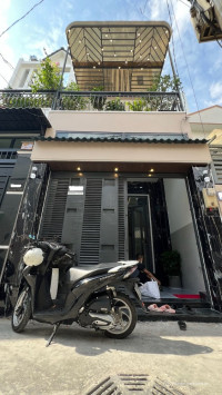 Hxh 4m Trần Thị Trọng, 52m2, 3 tầng mới đẹp full nội thất, chỉ 6.38 tỷ, ở ngay