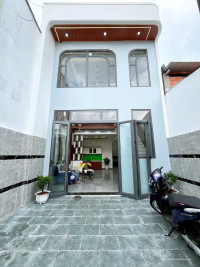 Bán nhà ngay KDC Xuyên Á - đg thông sổ hồng riêng