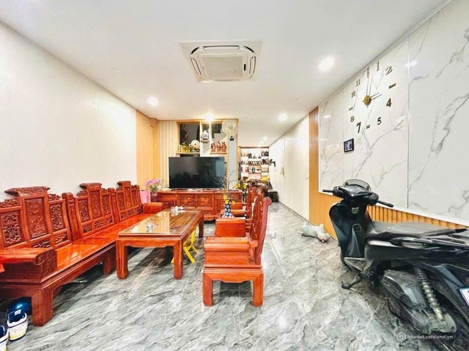 Bán nhà đường Nguyễn Xiển phân lô , ô tô tránh , kinh doanh - 10.5 tỷ