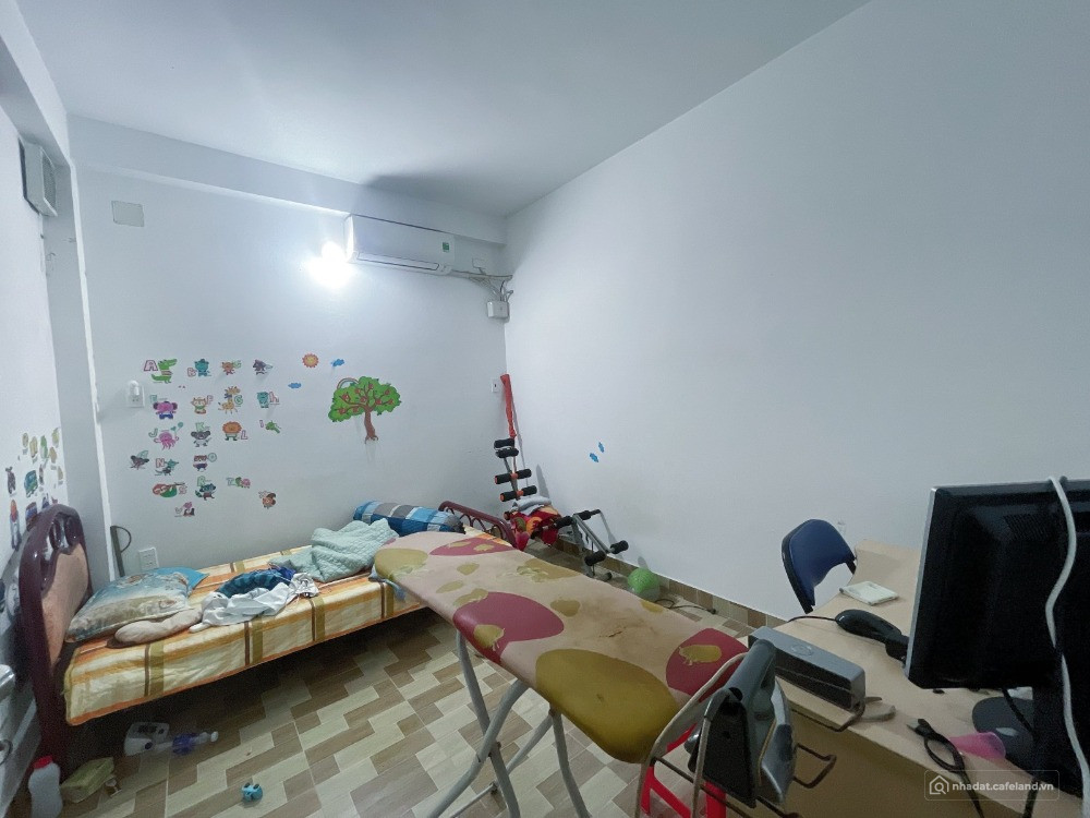 CHỦ GẤP BÁN GIẢM SỐC 1.6 TỶ  - 4 TẦNG MẶT TIỀN HẺM XE TẢI PHẠM VĂN ĐỒNG