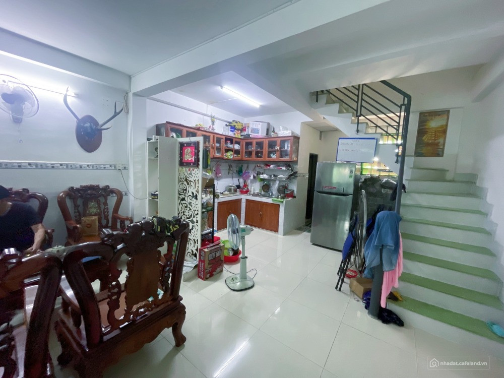 CHỦ GẤP BÁN GIẢM SỐC 1.6 TỶ  - 4 TẦNG MẶT TIỀN HẺM XE TẢI PHẠM VĂN ĐỒNG