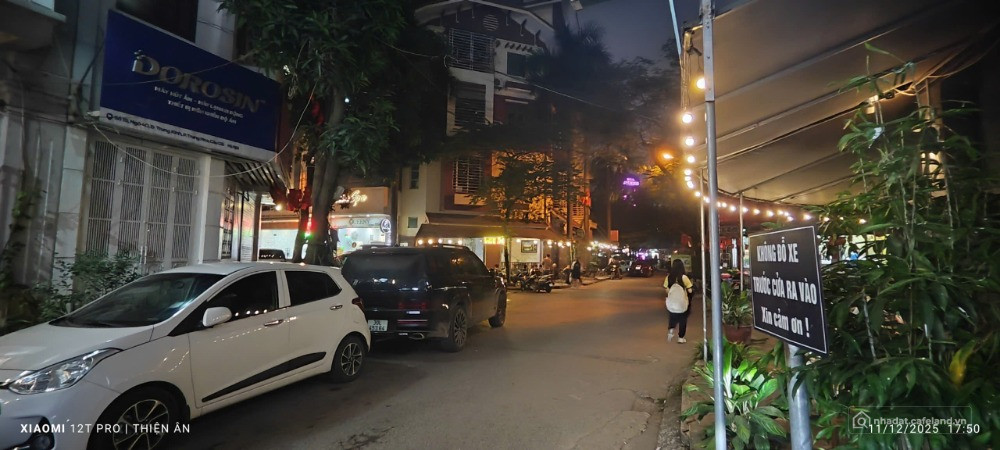 MẶT NGÕ TRUNG KÍNH– Ô TÔ TRÁNH– KINH DOANH SẦM UẤT– CÁCH PHỐ 15M- SỔ ĐỎ HOA HẬU