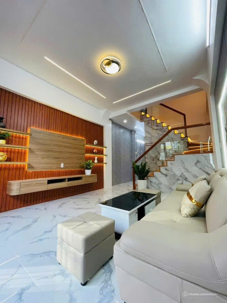 Nhà đẹp mới xây cách ĐH Y Dược 150m, tặng full nội thất cao cấp chỉ 4,199 tỷ