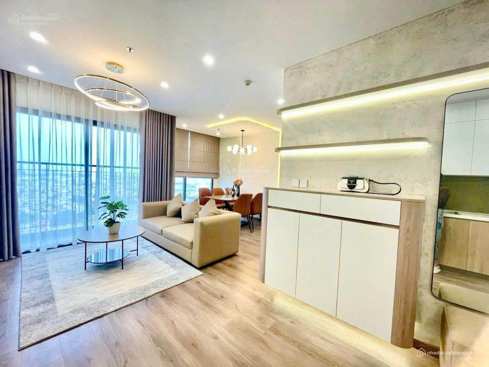 Tôi chính chủ bán căn 2PN+1, dt 64m2, nội thất và view hồ cực đẹp, giá 5tỷ5 tại