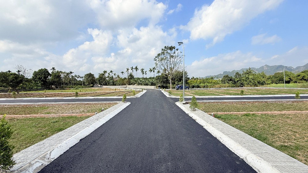 Đất nền Lạc Thuỷ chỉ hơn 300triệu/lô