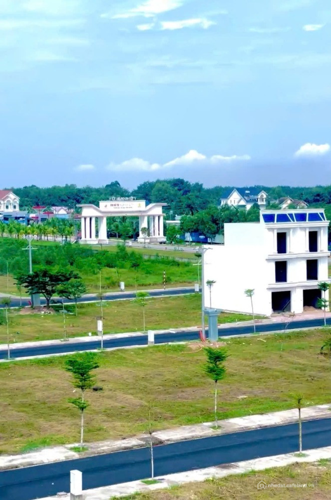 bán khu đô thị 80m ngay khu đô thị Alana City xuất nội bộ.