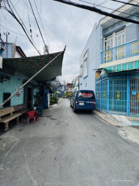 Quận 6- Bình Tiên- 43m2 hai tầng BTCT 3PN-2WC.