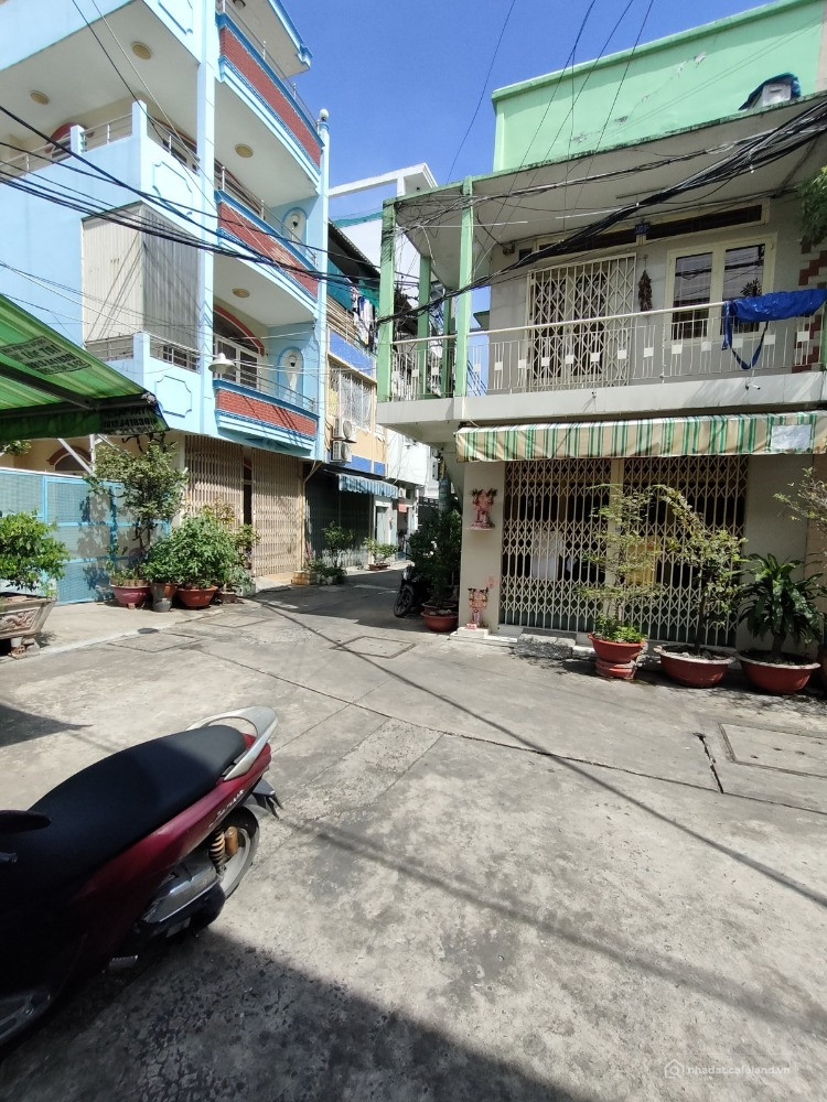 Quận 11- chung cư tầng trệt 60m2 - dòng tiền cho thuê 8tr/TH- vị trí kd.