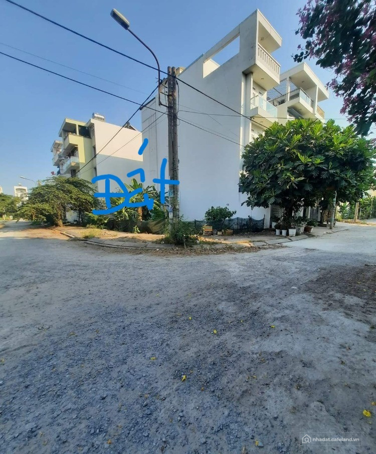 ĐẤT HOÀ LẠC GẦN ĐH FPT TRỤC CHÍNH 2 Ô TÔ TRÁNH KINH DOANH ĐA NGÀNH RA TIỀN NGAY