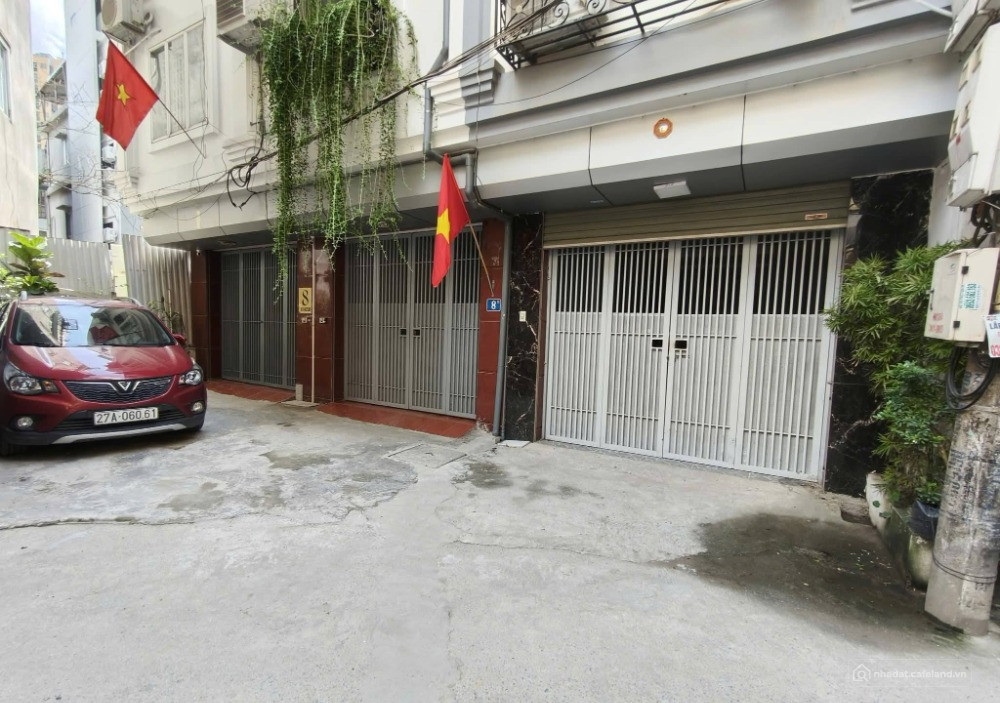 BÁN NHÀ LẠC LONG QUÂN, TÂY HÔ- ÔTÔ VF3 ĐỖ CỬA- 5 TẦNG Ở NGAY- CHỈ 11 TỶ- DT 40M2