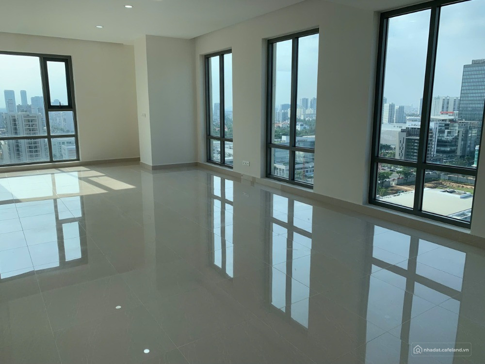 Căn hộ văn phòng Golden King giá 2.7 tỷ. Có sẳn HĐ thuê vào khai thác ngay