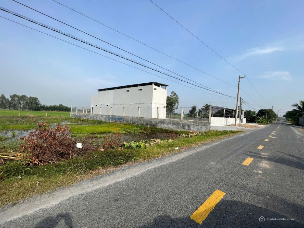 Bán 300m2 đất lúa đường nhựa 12m giá 700tr