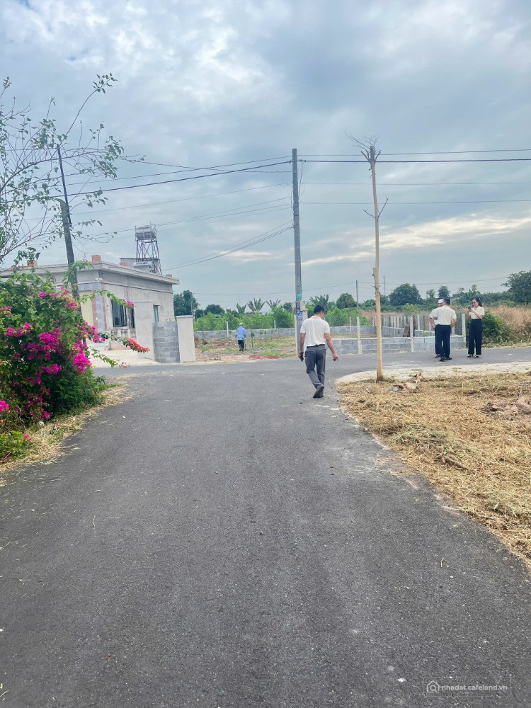 Đất ven biển Hồ TRÀM gần địa điểm du lịch Suối nước nòng Binh Châu 4.2 triệu/m2