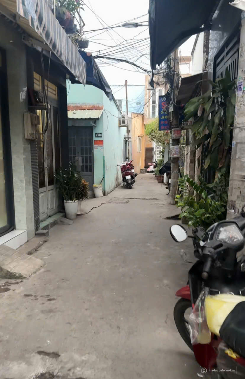 Bán nhà 4PN, diện tích lớn nở hậu (7x11) Bình Đông P.Phú Định, kg lộ giới (2tỷ)