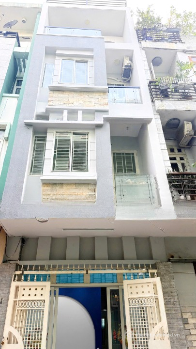 Bán nhà 2 mặt hẻm khu vip Dương Bá Trạc P1Q8 giá 10,8 tỷ