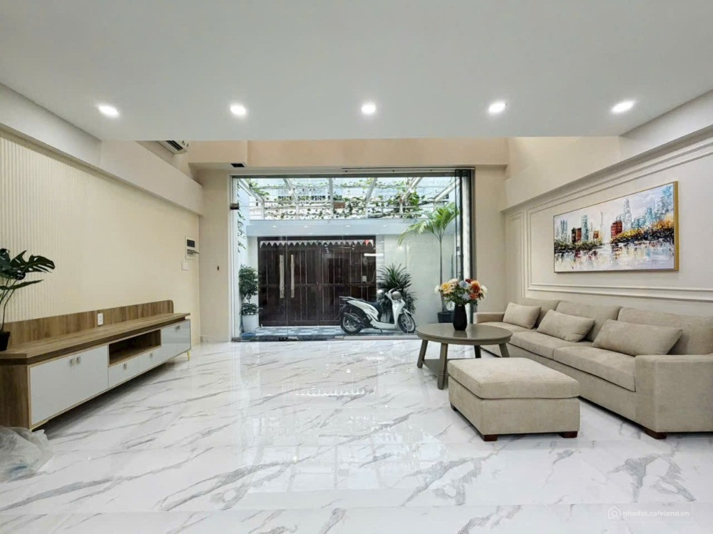 Cơ hội sở hữu nhà phố đẳng cấp 6 x 15m 1 trệt 5 lầu thang máy trung tâm Sài Gòn