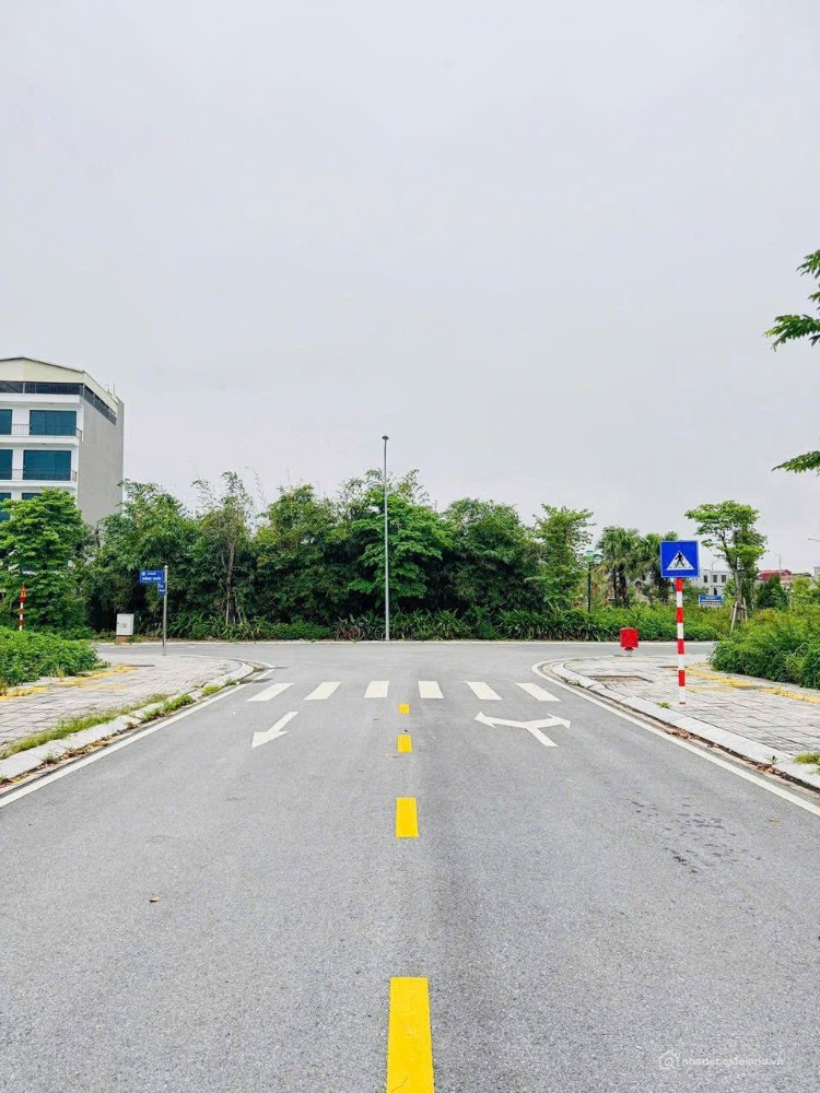 Bán lô đất mặt phố KDC Ngọc Châu Đồng Triều, ph Ngọc Châu, TP HD, 72m2, mt 4.5m,